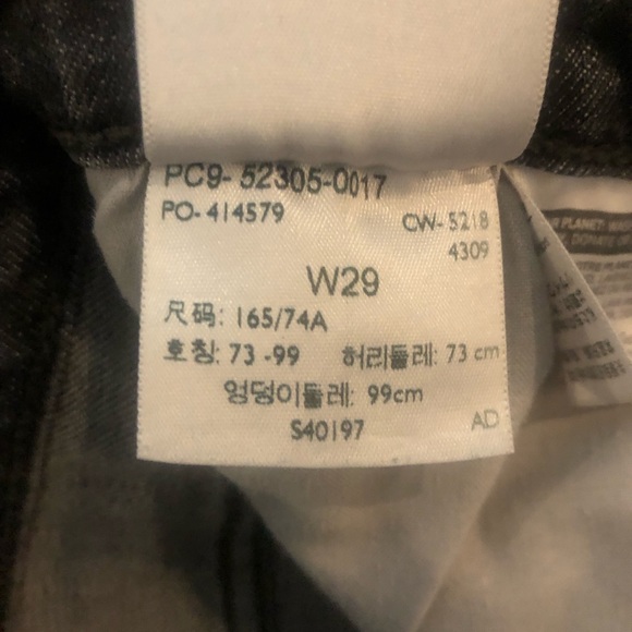 Levi’s Wedgie Fit Skinny Jean in grey wash - size 29 (25 inseam) - Picture 6 of 7